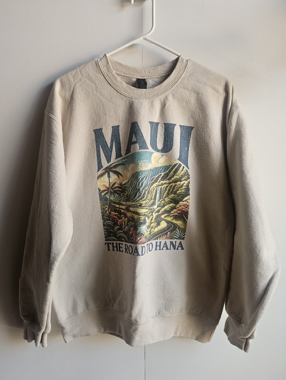 Gildan Heavy Blend Maui Sweatshirt in Women's M